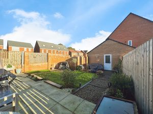 Photo 7- click for photo gallery